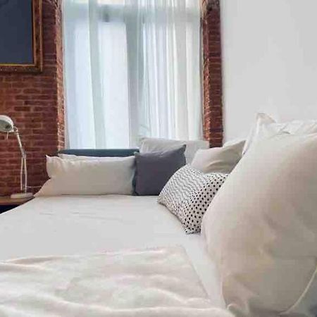 Appartamento Unique Nyc Style Loft In The Heart Of Madrid Esterno foto